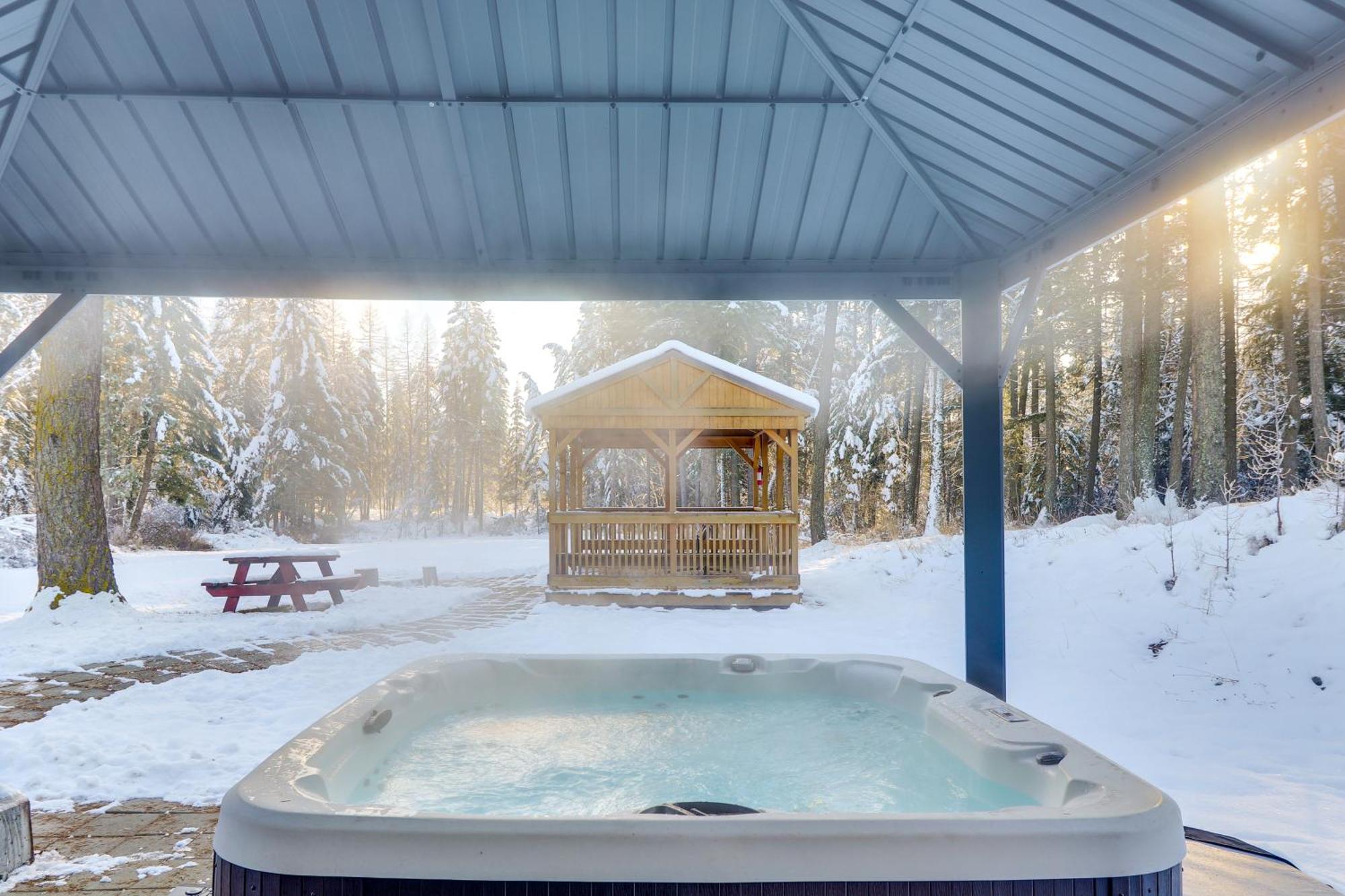 Columbia Falls Private Retreat Pool Table And Deck! Buitenkant foto